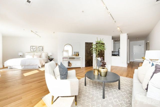 1600 Fulton Avenue 204, Charlotte, NC 28205