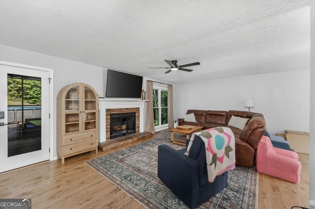 458 Coolsprings Trail, Woodstock, GA 30188