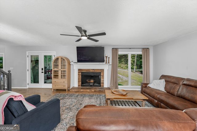 458 Coolsprings Trail, Woodstock, GA 30188