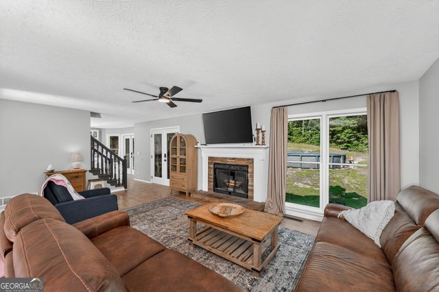 458 Coolsprings Trail, Woodstock, GA 30188