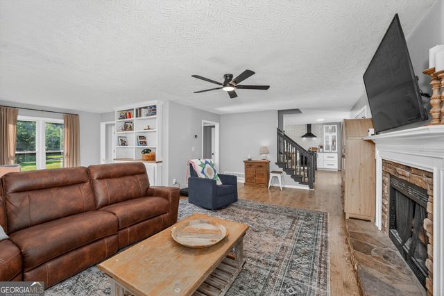 458 Coolsprings Trail, Woodstock, GA 30188