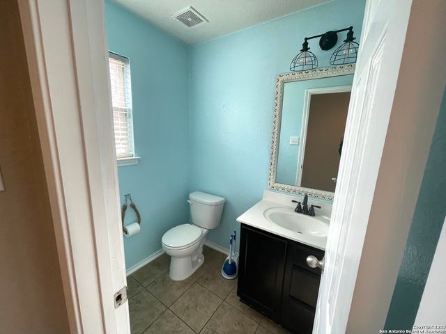902 SUNDANCE HUNT, San Antonio, TX 78245