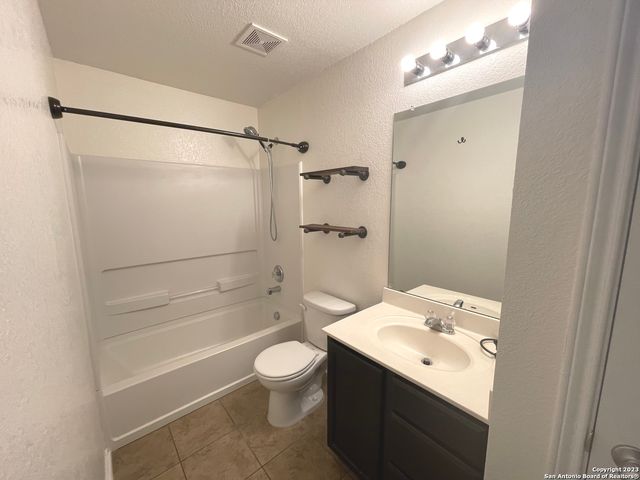 902 SUNDANCE HUNT, San Antonio, TX 78245