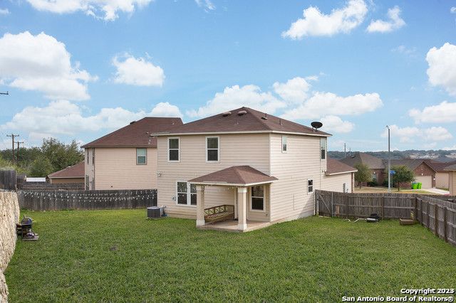 902 SUNDANCE HUNT, San Antonio, TX 78245