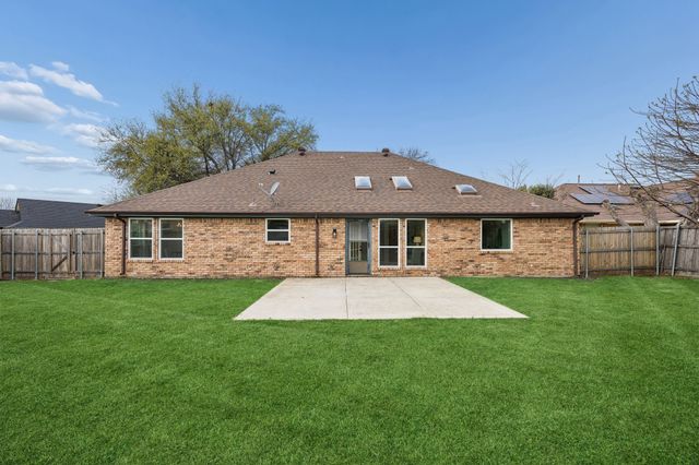 3401 Radcliffe Drive, Rowlett, TX 75088
