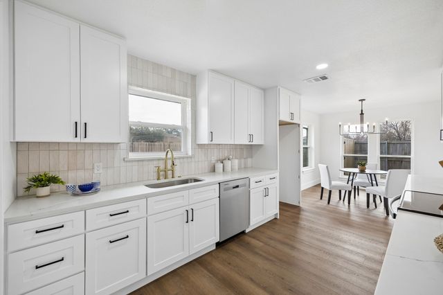 3401 Radcliffe Drive, Rowlett, TX 75088