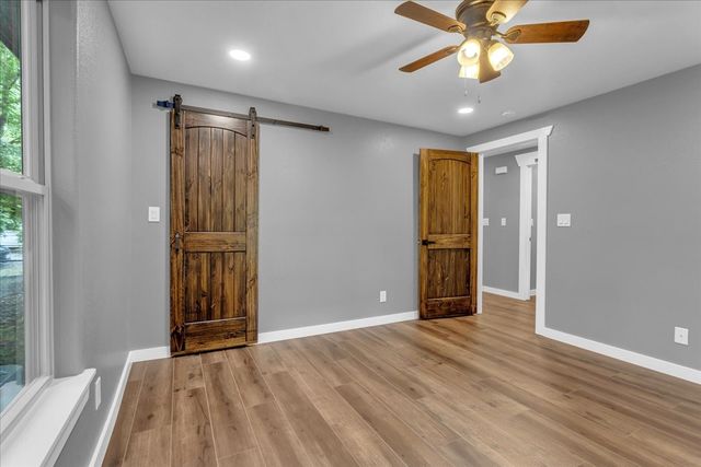 103 N Mill Street, Savoy, TX 75479