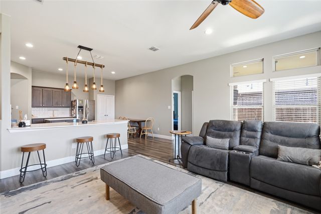 514 Kettlewood Court, Justin, TX 76247