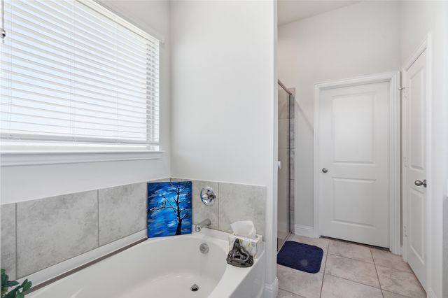 514 Kettlewood Court, Justin, TX 76247