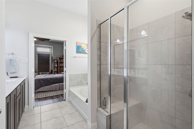 514 Kettlewood Court, Justin, TX 76247
