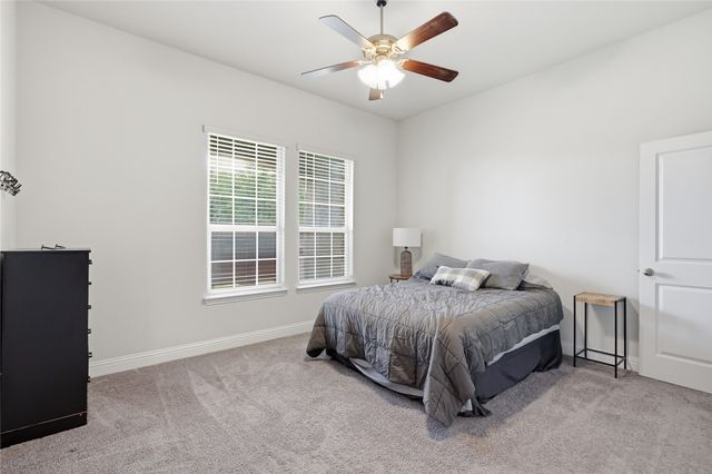 514 Kettlewood Court, Justin, TX 76247