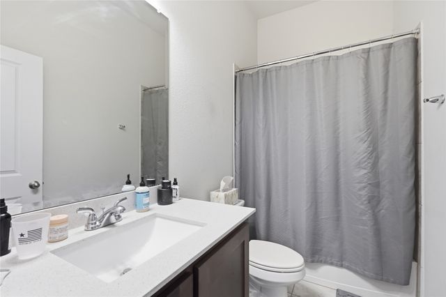 514 Kettlewood Court, Justin, TX 76247