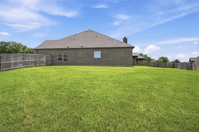 514 Kettlewood Court, Justin, TX 76247
