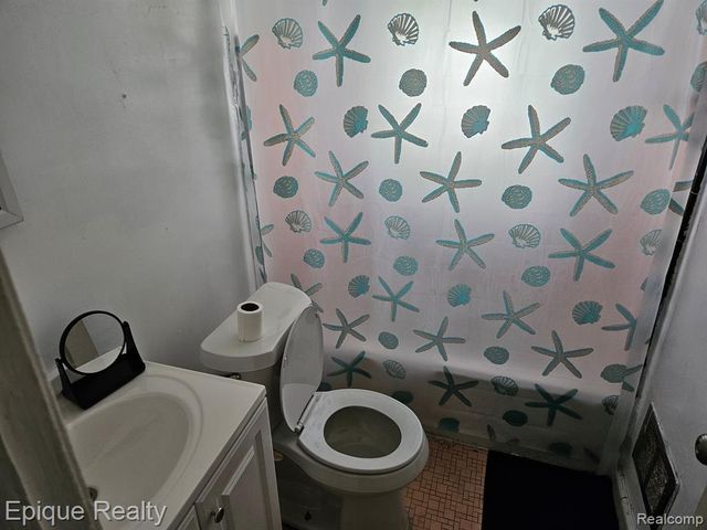 19392 Justine Street, Detroit, MI 48234