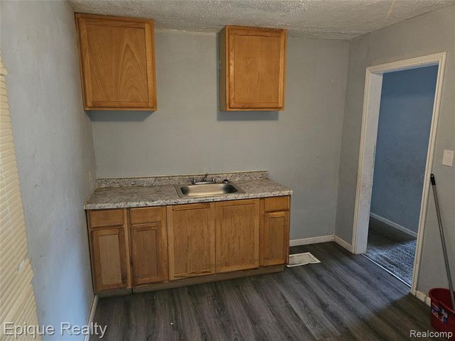 19392 Justine Street, Detroit, MI 48234