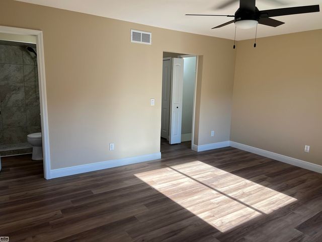 43642 Lakeview Boulevard, Sterling Heights, MI 48313