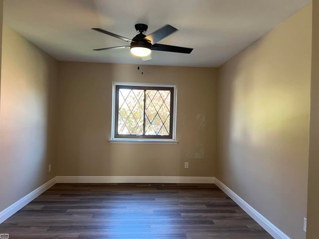 43642 Lakeview Boulevard, Sterling Heights, MI 48313