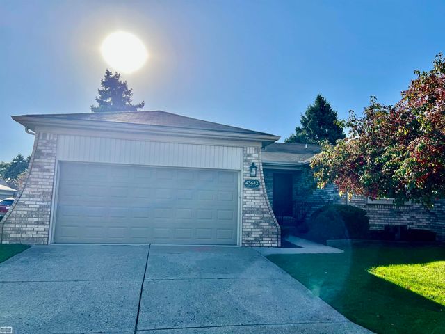 43642 Lakeview Boulevard, Sterling Heights, MI 48313