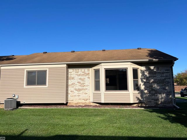 43642 Lakeview Boulevard, Sterling Heights, MI 48313