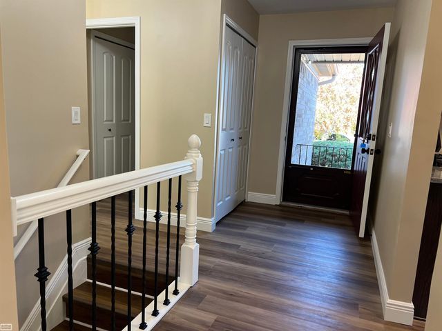 43642 Lakeview Boulevard, Sterling Heights, MI 48313