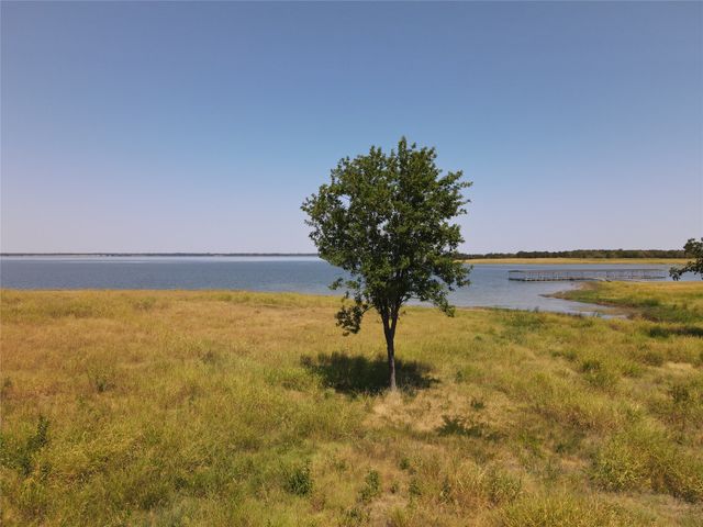 422 HARBORSIDE Terrace, Windom, TX 75492