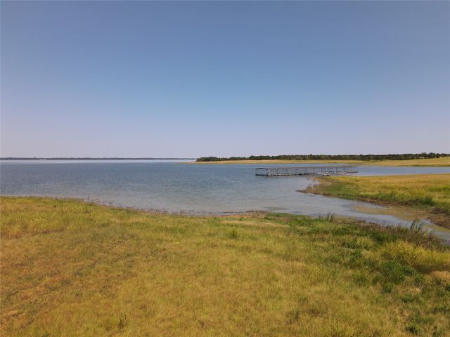 422 HARBORSIDE Terrace, Windom, TX 75492