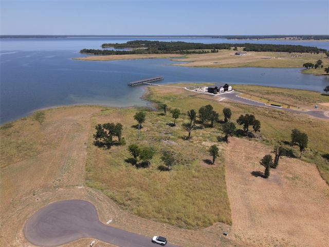 422 HARBORSIDE Terrace, Windom, TX 75492