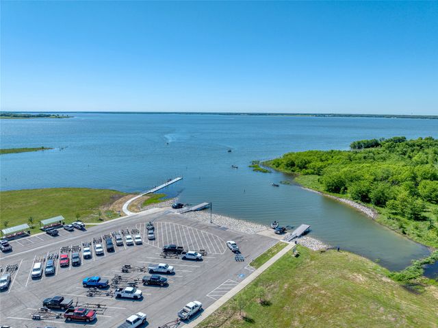 422 HARBORSIDE Terrace, Windom, TX 75492