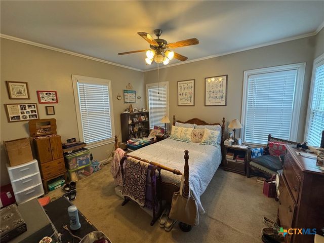 708 East 10th, Cameron, TX 76570
