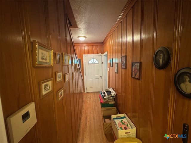 708 East 10th, Cameron, TX 76570