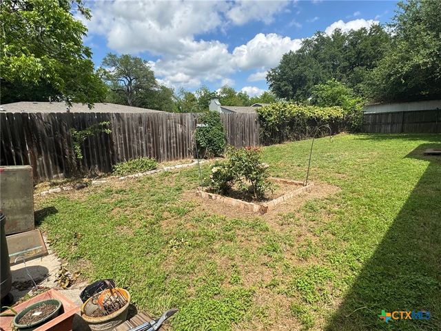 708 East 10th, Cameron, TX 76570