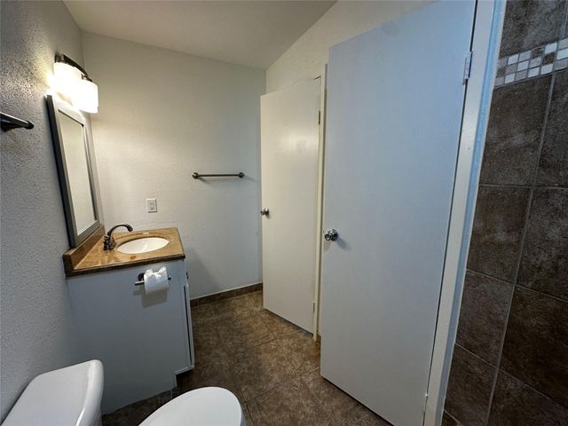 7600 Emmett F Lowry Expressway 205, Texas City, TX 77591