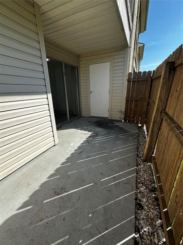 7600 Emmett F Lowry Expressway 205, Texas City, TX 77591