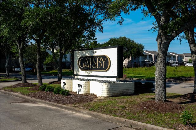 7600 Emmett F Lowry Expressway 205, Texas City, TX 77591