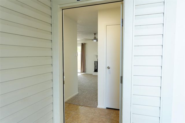 7600 Emmett F Lowry Expressway 205, Texas City, TX 77591