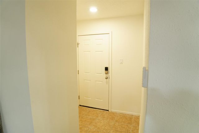 7600 Emmett F Lowry Expressway 205, Texas City, TX 77591