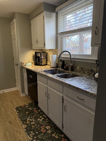 3250 Priest Woods Dr, Nashville, TN 37214