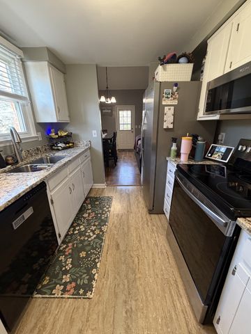 3250 Priest Woods Dr, Nashville, TN 37214