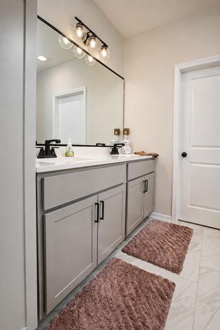 707 Verdano Terrace, Crown Point, IN 46307
