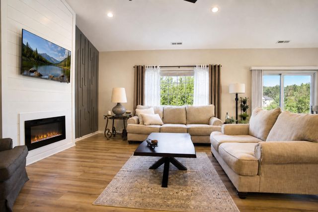 707 Verdano Terrace, Crown Point, IN 46307