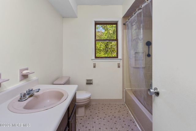 251 Locust Avenue, Howell, NJ 07731