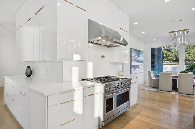 6118 Walnut Hill Lane, Dallas, TX 75230