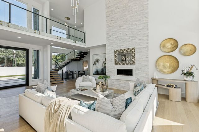 6118 Walnut Hill Lane, Dallas, TX 75230