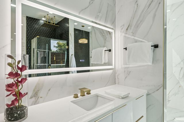 6118 Walnut Hill Lane, Dallas, TX 75230