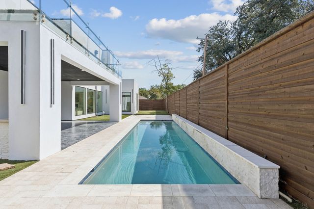 6118 Walnut Hill Lane, Dallas, TX 75230