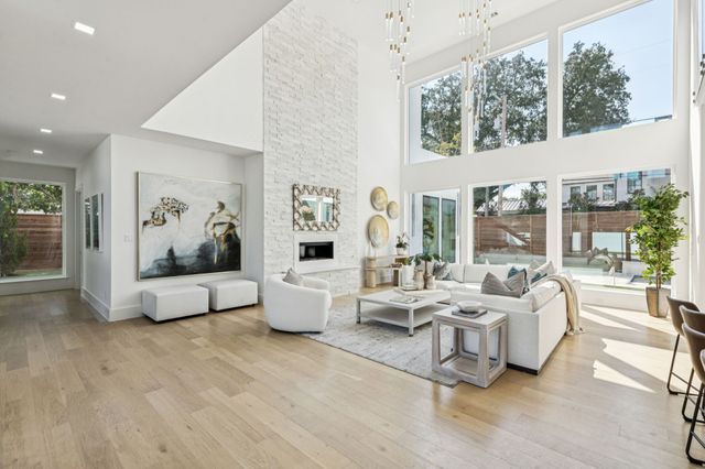 6118 Walnut Hill Lane, Dallas, TX 75230