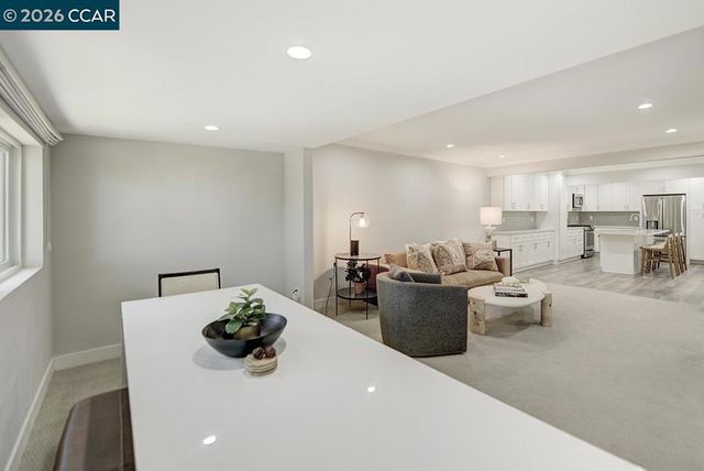 1124 Singingwood Ct 5, Walnut Creek, CA 94595