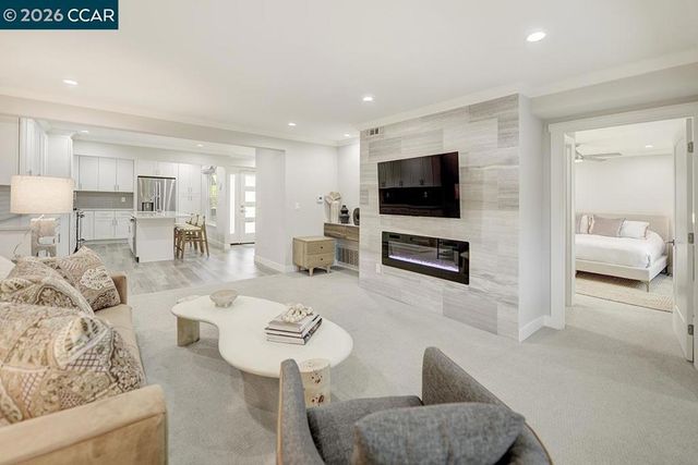 1124 Singingwood Ct 5, Walnut Creek, CA 94595