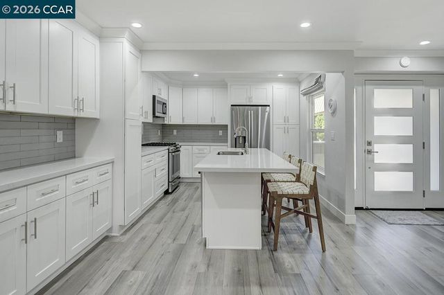 1124 Singingwood Ct 5, Walnut Creek, CA 94595