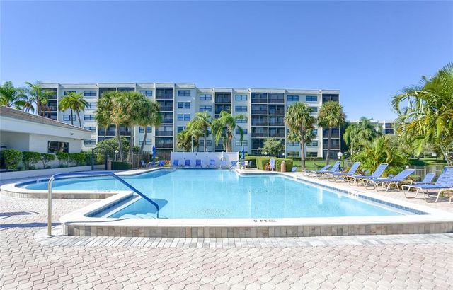 1328 PASADENA AVENUE S 207, South Pasadena, FL 33707
